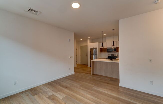 2 beds, 1 bath, 765 sqft, $3,095, Unit The Elm - 503