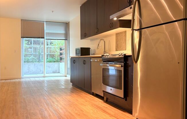 1 bed, 1 bath, 575 sqft, $1,750, Unit 207