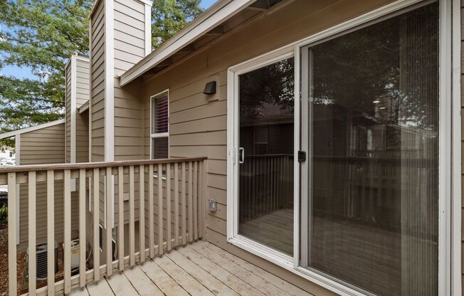 2 beds, 1 bath, 875 sqft, $2,025, Unit 47