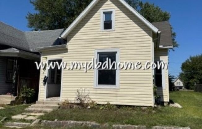 427 E TABER