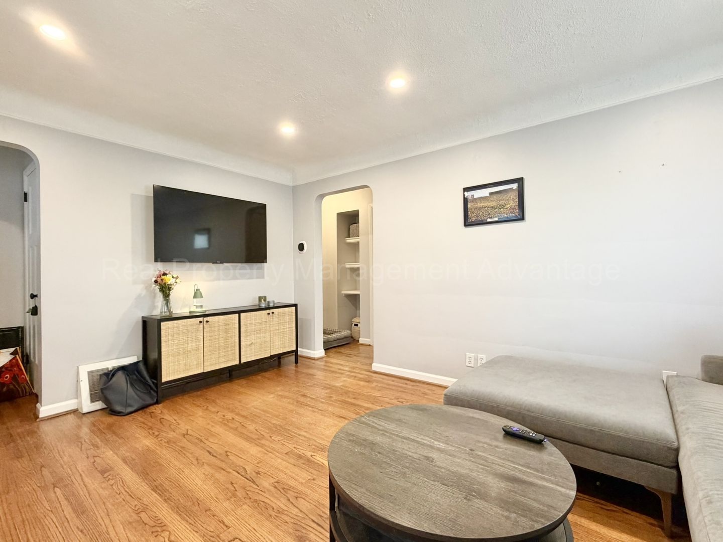 Bright and Renovated Near Downtown Royal Oak