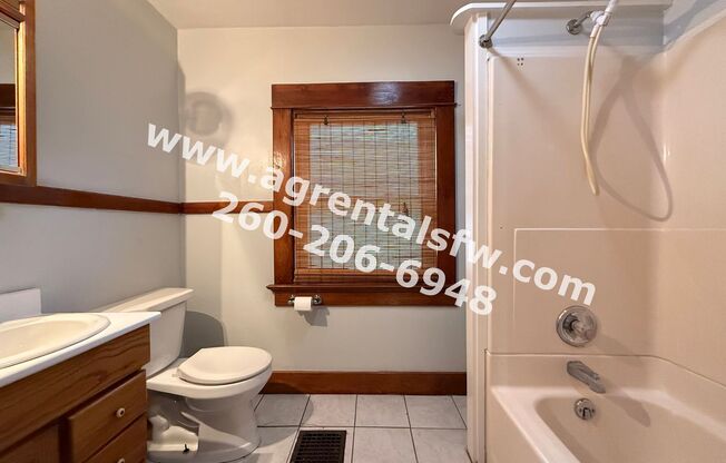 935 Edgewater Ave