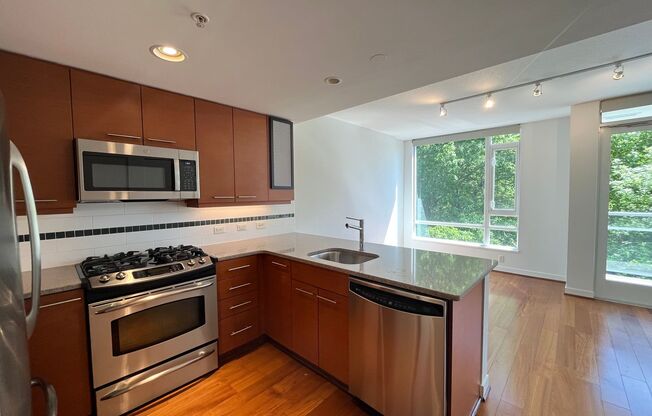Benson Tower Condo in the Heart of Downtown PDX!