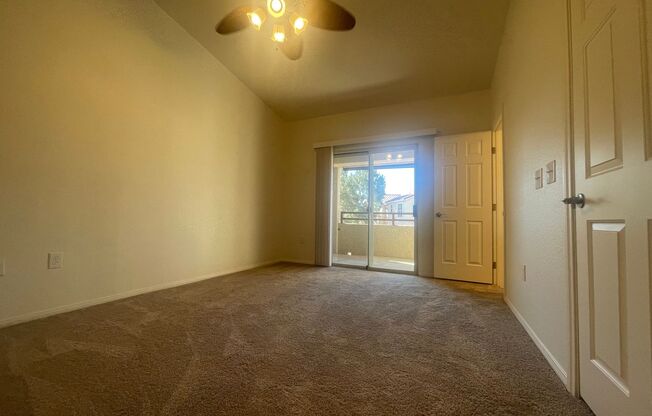 2 beds, 2 baths, $1,300