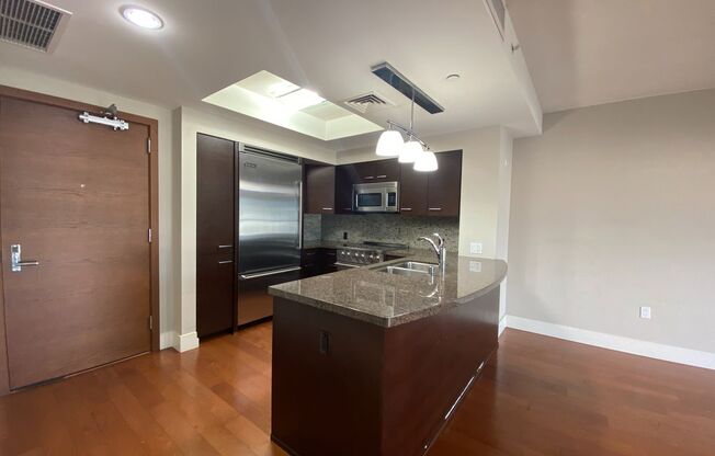 ALLURE WAIKIKI-2 bedroom