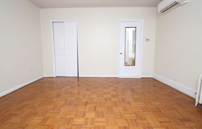 1 bed, 1 bath, $1,495, Unit #1R