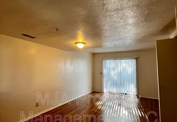 1145 W 1600 N