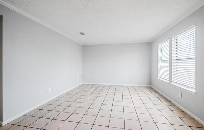 1111 Sunrise Rd. #8
