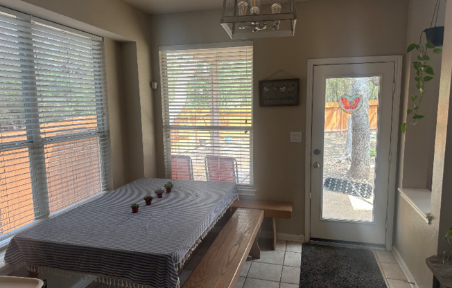 2614 LEAKEY
