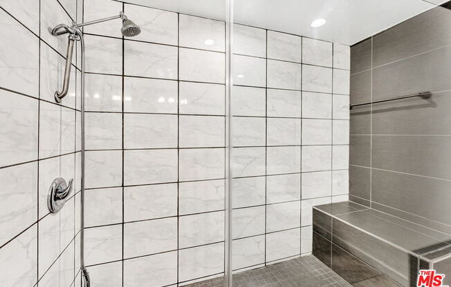 1 bed, 1.5 baths, 742 sqft, $2,695, Unit 106