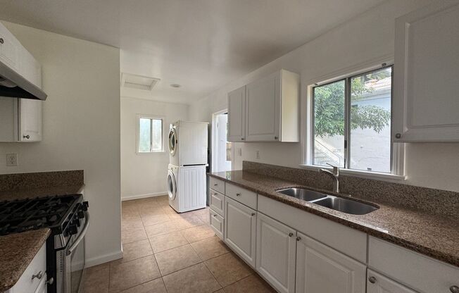 5179 Huntington Dr.