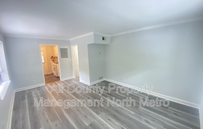 702 ARGONNE AVE NE