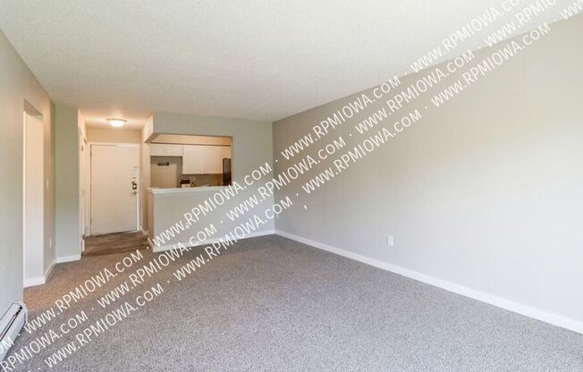 3205 KINGMAN BLVD