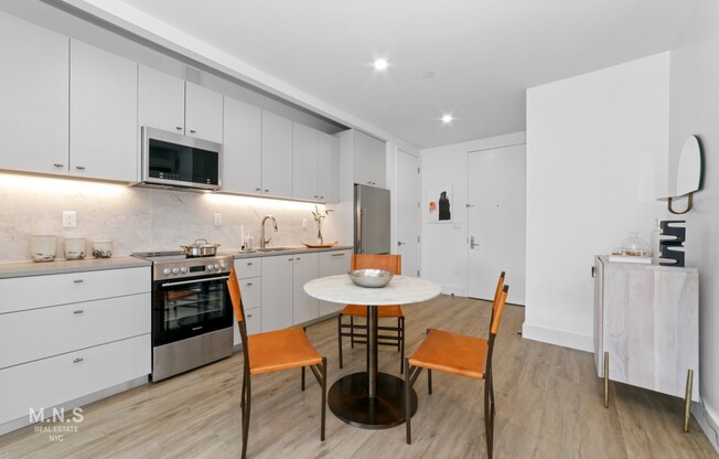 550 PROSPECT PL