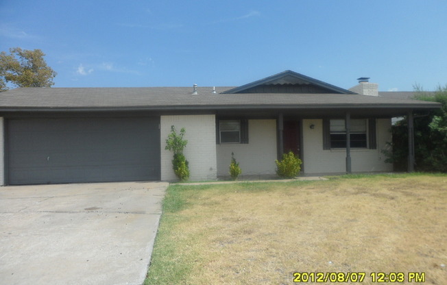 Great Home on the Eastside of Lawton....