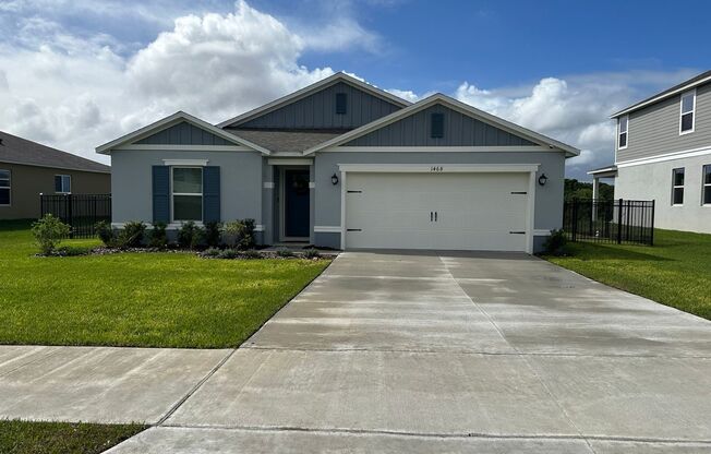 Apopka  - 3 Bedroom, 2 Bathroom - $2,425.00