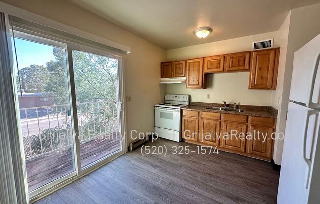 2 beds, 1 bath, 800 sqft, $895, Unit 3815