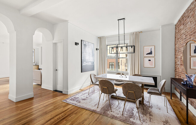 3 beds, 3 baths, 2,000 sqft, $15,000, Unit 7HI