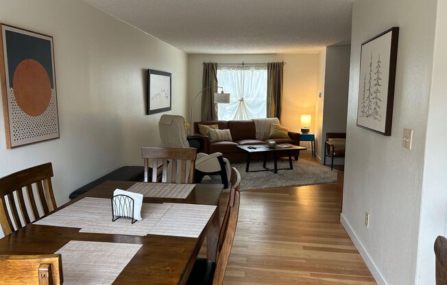 2 beds, 1.5 baths, $2,700, Unit #G3