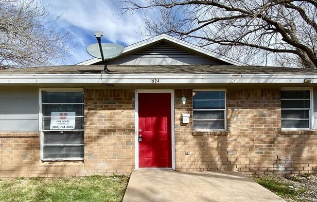 $0 First Month's Rent / $0 Deposit at Move-in