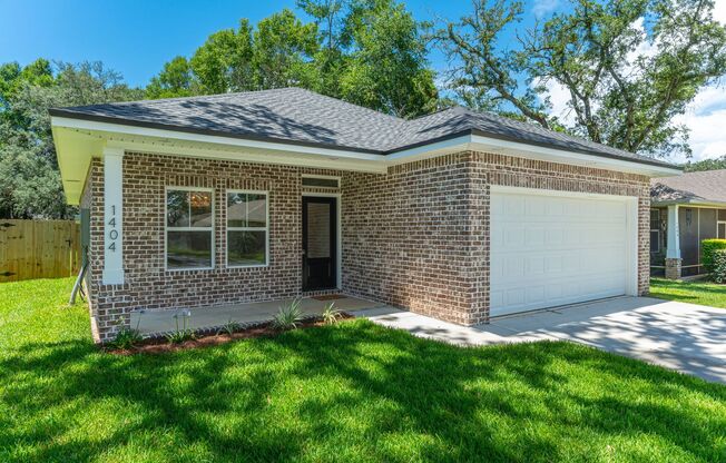4 Bedroom In Niceville!