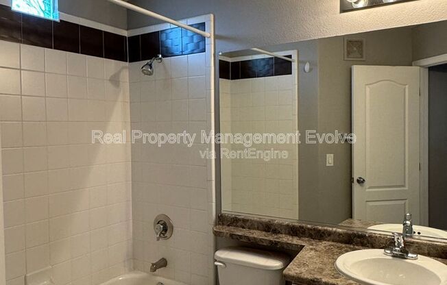 2 beds, 2 baths, 927 sqft, $1,550, Unit 2164