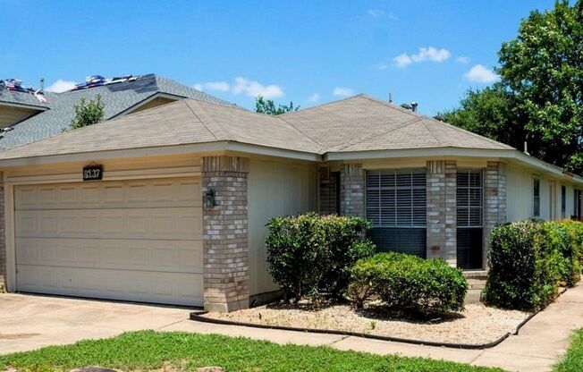 South Austin 3-bedroom/2-bath Home Reduced for quick move in!