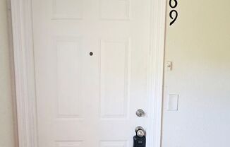 2 beds, 1.5 baths, $1,000, Unit #269