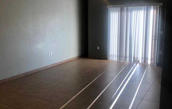 2 beds, 2 baths, 1,003 sqft, $1,395, Unit 302