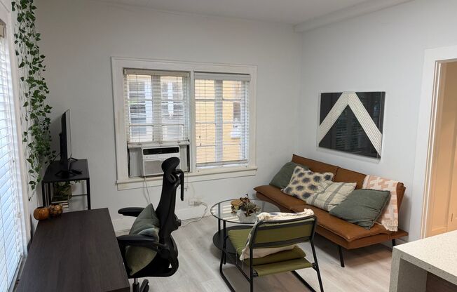 Fully Furnished 1BR with In-Unit Washer & Dryer