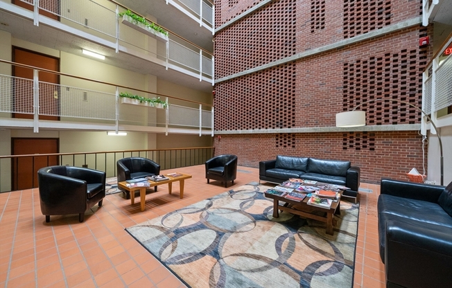 1 bed, 1 bath, 498 sqft, $3,300, Unit 302