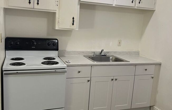 2 beds, 1 bath, 625 sqft, $875