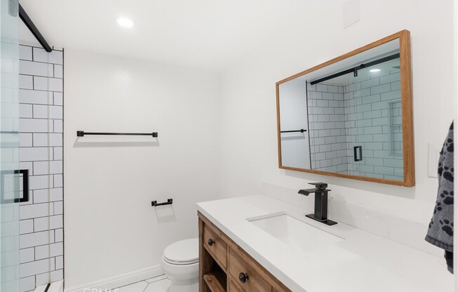 2 beds, 2 baths, 1,037 sqft, $4,400, Unit 912