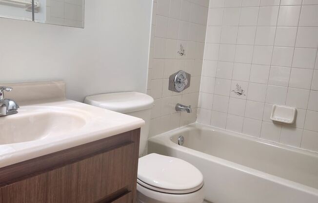 2 beds, 2 baths, $1,650