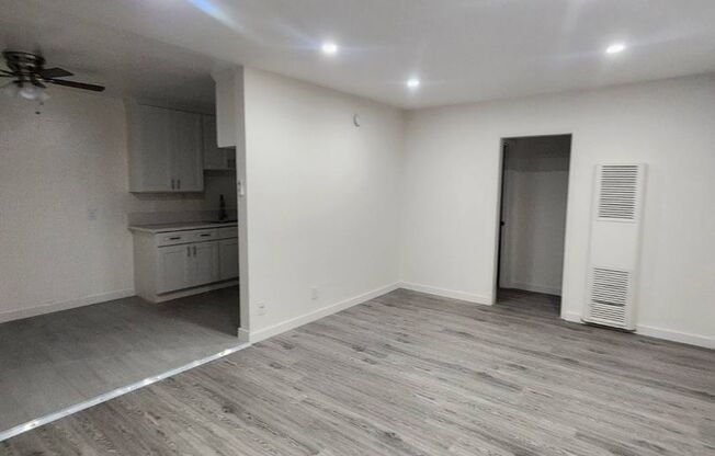 1 bed, 1 bath, 650 sqft, $1,800, Unit 1601-2