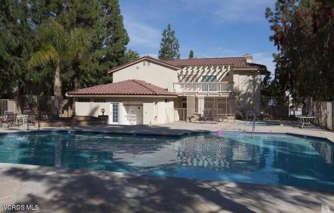 Beautiful 2 Bedroom, 2.5 Bath Townhome in Desirable Shadow Ridge Community!