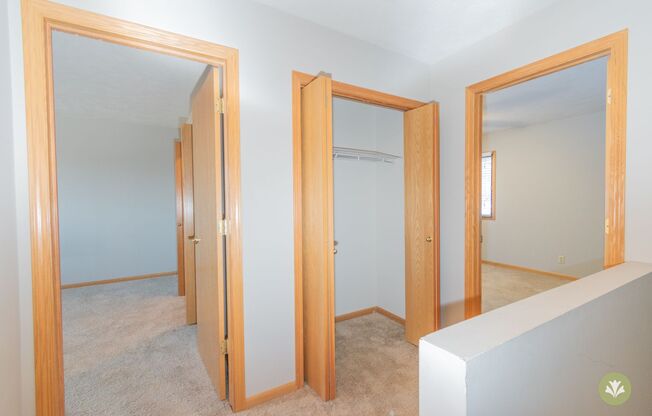 2 beds, 2.5 baths, 1,307 sqft, $1,870, Unit R-89