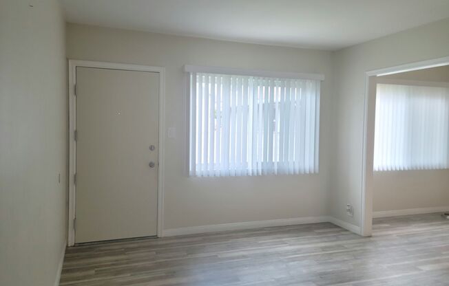 619 S. Grevillea Ave.
