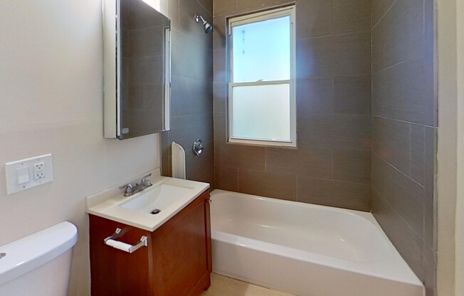 2 beds, 1 bath, 800 sqft, $2,995, Unit 3