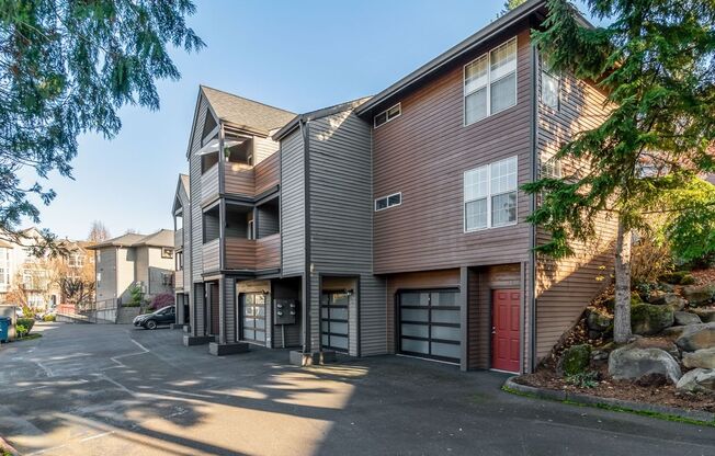 1 bed, 1 bath, 840 sqft, $1,800, Unit 40