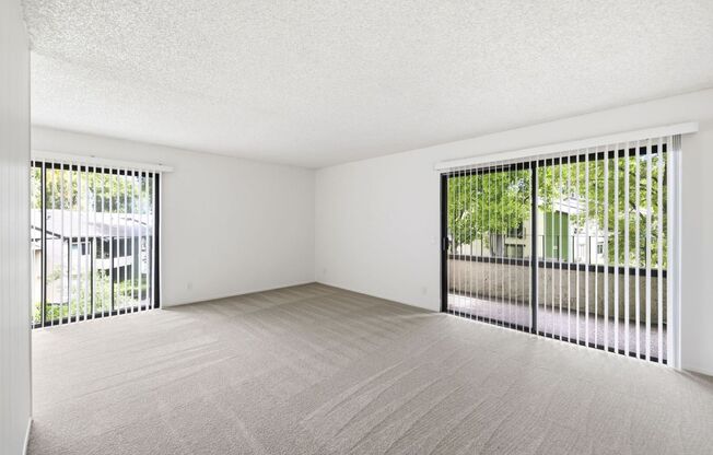 Top Floor 3 Bed, 2 Bath Condo in Desirable Greenhouse 1 Community!