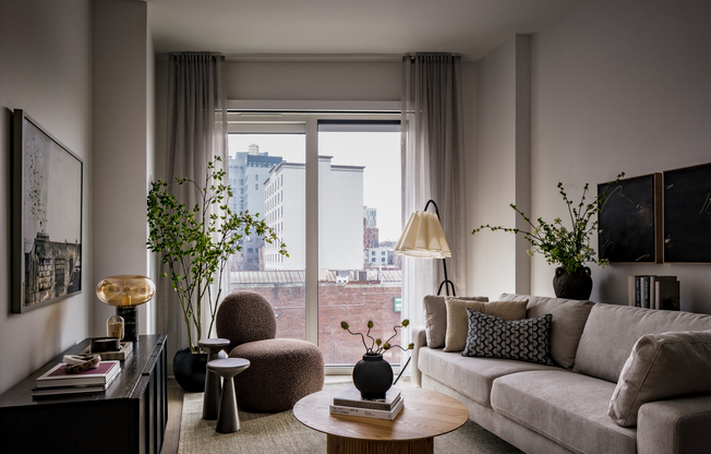 Studio, 1 bath, $3,400, Unit 5L