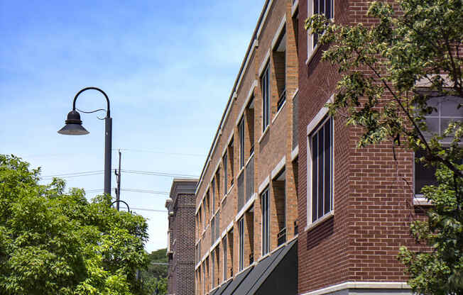HIGHPOINT Clarendon Hills