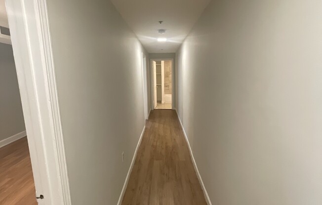 4 beds, 2 baths, $5,900, Unit 51