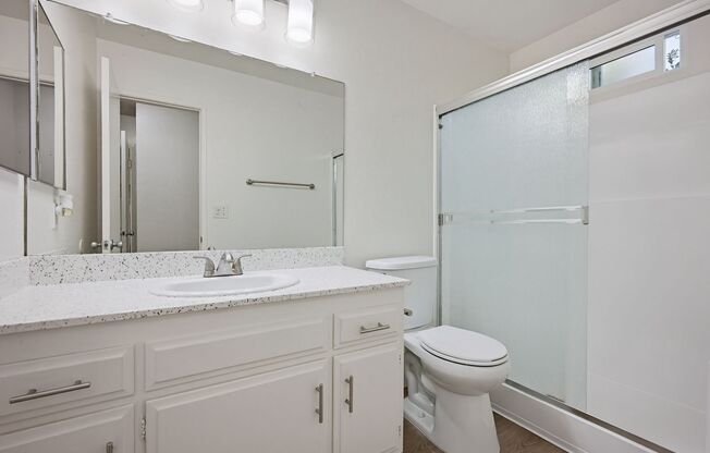 2 beds, 2 baths, 1,044 sqft, $2,895, Unit 204