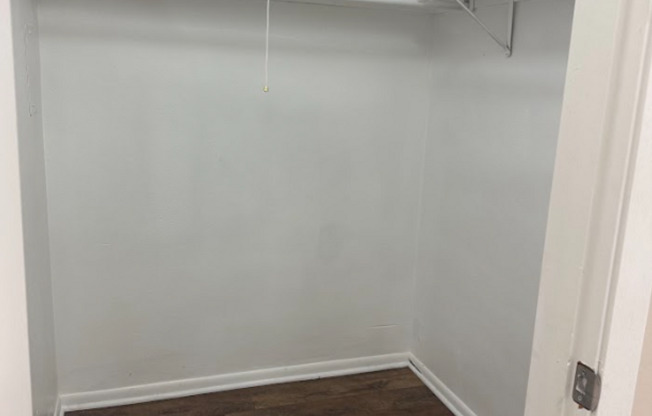 1 bed, 1 bath, 650 sqft, $1,265, Unit 1650-9