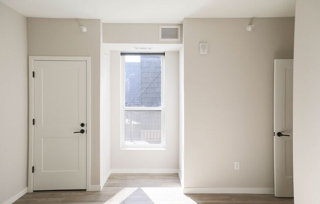 1 bed, 1 bath, 898 sqft, $1,795, Unit 507