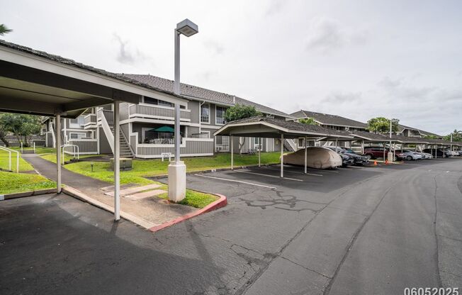 $2700 / 2 BED / 1 BATH IN WAIPIO