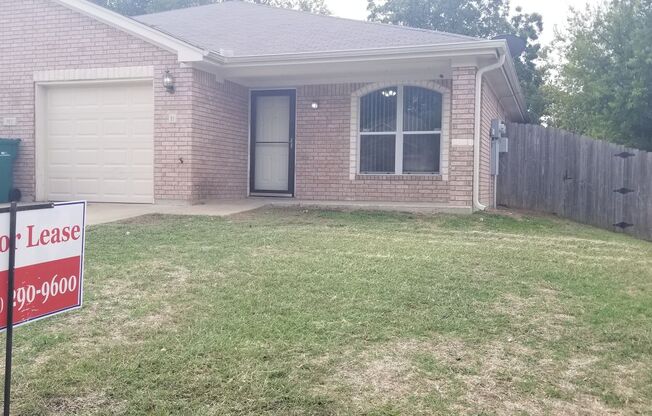 3 beds, 2 baths, 1,158 sqft, $1,195