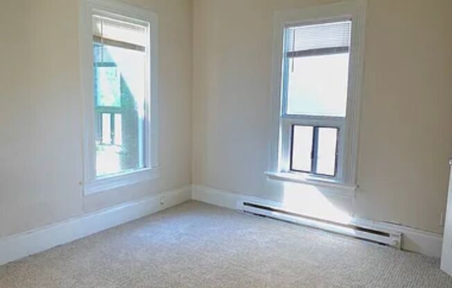 1 bed, 1 bath, $1,600